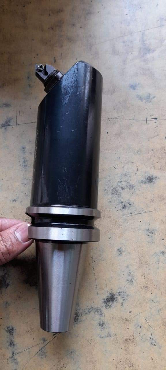Special taper-shank boring tool