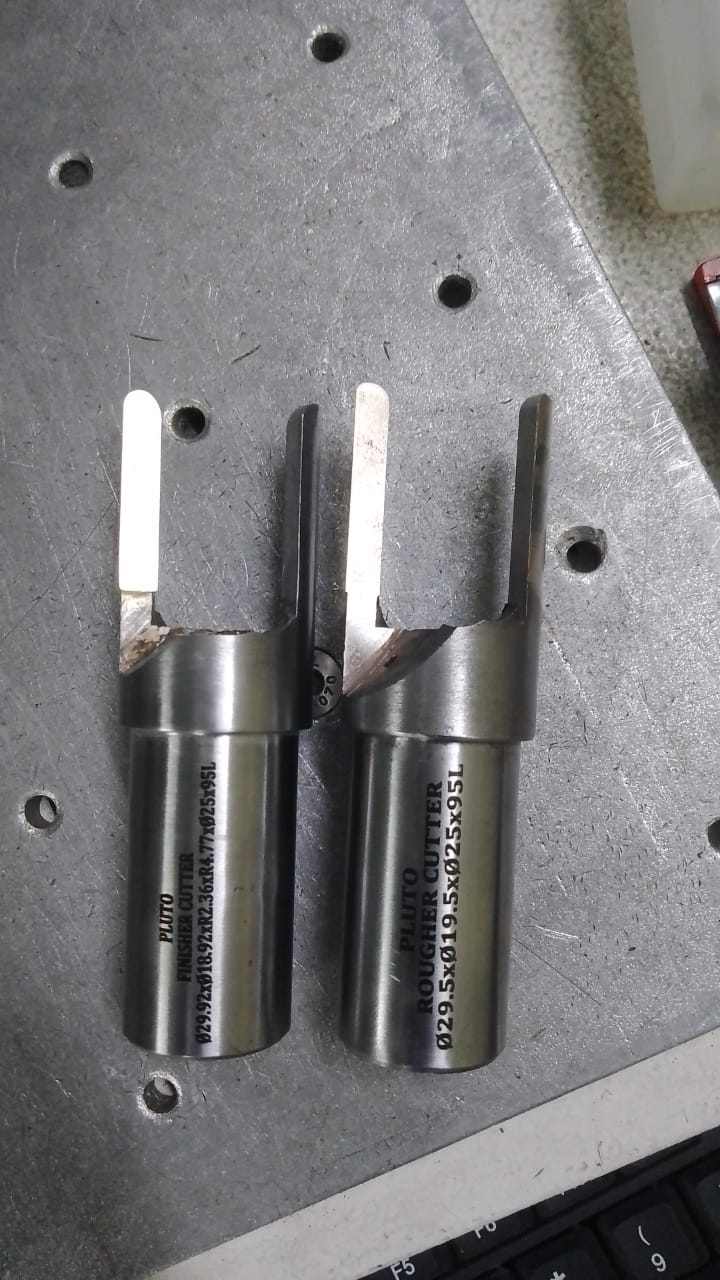 Pluto roughing and finishing cutters
